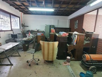 Se Vende Prop. Comercial 2 Edificios A Pasos De Vicuña Mackena
