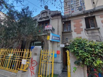 Se Vende Prop. Comercial 2 Edificios A Pasos De Vicuña Mackena