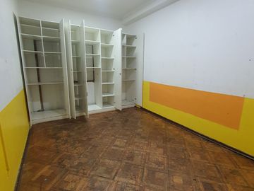 Se Vende Prop. Comercial 2 Edificios A Pasos De Vicuña Mackena