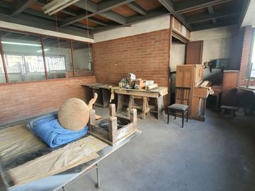 Se Vende Prop. Comercial 2 Edificios A Pasos De Vicuña Mackena