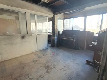 Se Vende Prop. Comercial 2 Edificios A Pasos De Vicuña Mackena
