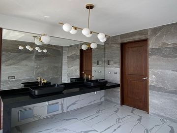 HERMOSA CASA EN CASUARINAS ALTA CON VISTA PRIVILEGIADA
