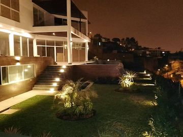 HERMOSA CASA EN CASUARINAS ALTA CON VISTA PRIVILEGIADA