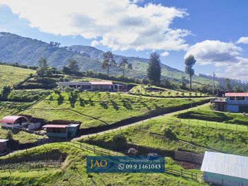 Venta de Espectacular Finca Totalmente Equipada, Oyambarillo
