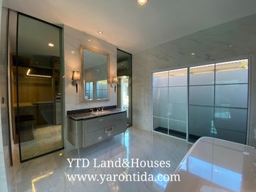 House for sale Nanthawan Ramintra Phaholyotin 50 Selling 50 M.Baht