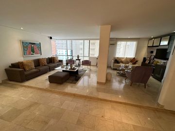 Apartamento amplio de 3 habitaciones en Alto prado Barranquilla en venta! Cada habitación con baño. Remodelado.