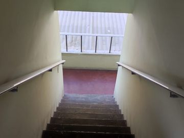 SE VENDE CASA EN SAN JUAN DE MIRAFLORES!! Raquel Torres 999.487----