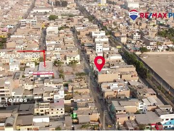 SE VENDE CASA EN SAN JUAN DE MIRAFLORES!! Raquel Torres 999.487----