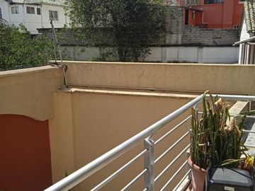 Venta de Suite amoblada cerca a la Universidad Catolica