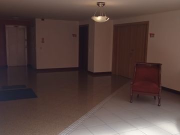 Venta de Suite amoblada cerca a la Universidad Catolica