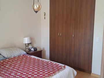 Venta de Suite amoblada cerca a la Universidad Catolica