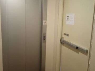 Venta de Suite amoblada cerca a la Universidad Catolica