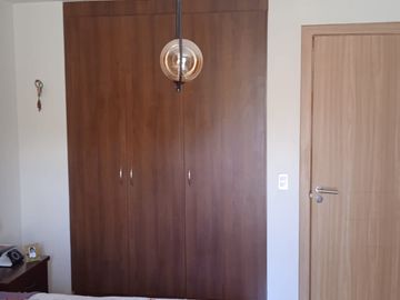 Venta de Suite amoblada cerca a la Universidad Catolica