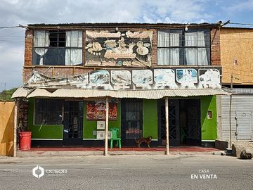 Vendo Casa con Local Aquijes 10 min de la plaza de armas de ica!! - Por Viaje!