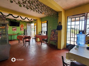 Vendo Casa con Local Aquijes 10 min de la plaza de armas de ica!! - Por Viaje!