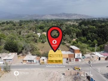 Vendo Casa con Local Aquijes 10 min de la plaza de armas de ica!! - Por Viaje!