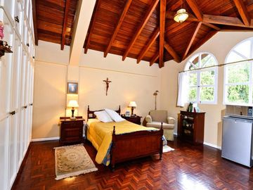 VENTA CASA DE CAMPO Y TERRENO 499.000 NEGOCIABLES IDEAL PARA DESCANSO (MEDICOS - CONSTRUCTORES)
