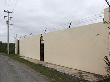 QUINTA EN VENTA EN MONTEMORELOS NUEVO LEON ZONA COUNTRY HILL III, MODERNA, SEMINUEVA
