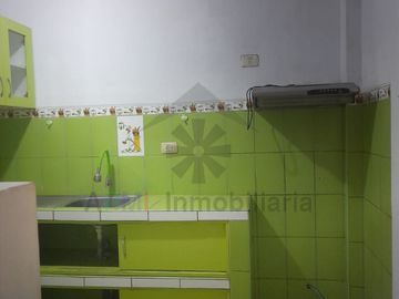 VENTA DE CASA CON DEPARTAMENTOS  EN LAMBAYEQUE