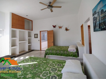 SE VENDE CASA EN EXCELENTES CONDICIONES EN OAXTEPEC