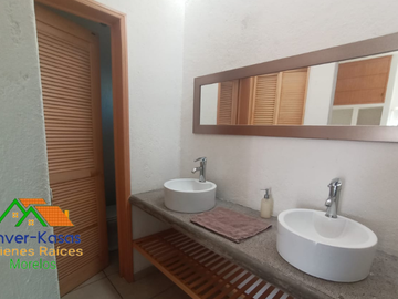 SE VENDE CASA EN EXCELENTES CONDICIONES EN OAXTEPEC