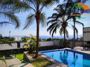 SE VENDE CASA EN EXCELENTES CONDICIONES EN OAXTEPEC
