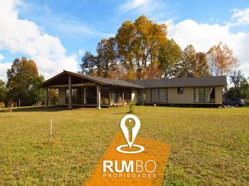Gran casa semiterminada de 280m² en Parcela 9.400m² - Villarrica