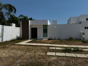 SE VENDE CASA EN GRAN SANTA FE, MÉRIDA YUCATÁN