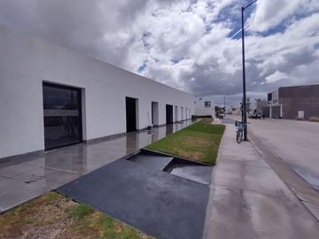 CASA EN VENTA PRIVADA ZIBARI VILLA DE POZOS
