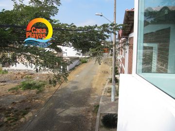 Casa Playas Nueva de Venta en Playas Villamil, Ciudadela Cerrada, Via Data Km 10