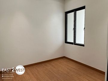 Dijual Rumah Cluster Azura Vanya Park BSD City Tangerang Unit Baru Bangun Tahap Finishing Bagus Cantik Lokasi Nyaman Hijau Asri
