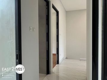 Dijual Rumah Cluster Azura Vanya Park BSD City Tangerang Unit Baru Bangun Tahap Finishing Bagus Cantik Lokasi Nyaman Hijau Asri