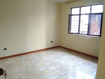 Venta de casa comercial frente al exito panamericana