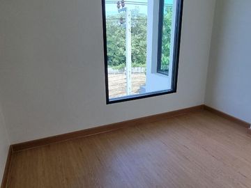 Kristada Nakhon 21 Bangna opposite Mega Bangna has a modern contemporary home for sale with a pool.