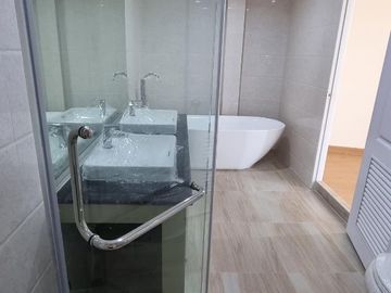 Kristada Nakhon 21 Bangna opposite Mega Bangna has a modern contemporary home for sale with a pool.