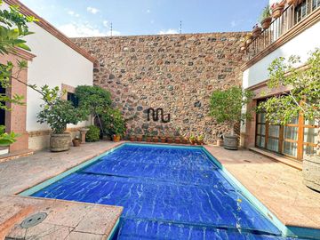 Casa o Local en Venta en El Centro Histórico de Querétaro
