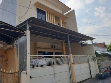 Dijual Cepat Rumah Usaha Kost Aktif di Ngagel Tengah Kota Surabaya