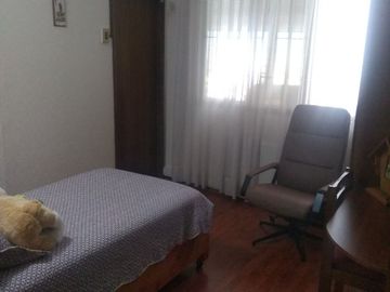 Increíble!!.. casa estilo español 6D ,6B 8E ,de 1 piso ubicada en barrio Miraflores