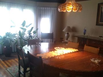 Increíble!!.. casa estilo español 6D ,6B 8E ,de 1 piso ubicada en barrio Miraflores
