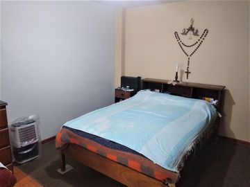 SURCO VENTA CASA 302 M2  (12.10 X 25.0) PARAMETROS 5 PISOS AV. PASEO LA CASTELLANA