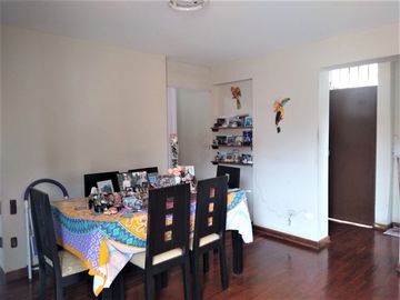 SURCO VENTA CASA 302 M2  (12.10 X 25.0) PARAMETROS 5 PISOS AV. PASEO LA CASTELLANA