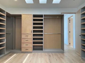 AMPLISIMA Y MODERNA CASA EN CAMPO DE GOLF