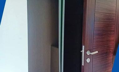 Rent to Own 3Bedroom CONDO UNIT FOR SALLE AT TRIONS TOWER at BGC near Finance Tower