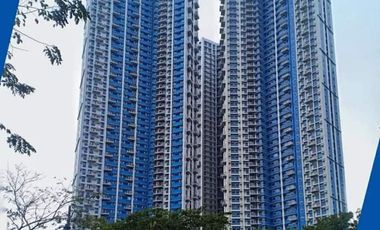 Rent to Own 3Bedroom CONDO UNIT FOR SALLE AT TRIONS TOWER at BGC near Finance Tower