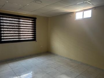 VENDO POR VIAJE CASA EN VILLA CLUB ETAPA LUNA