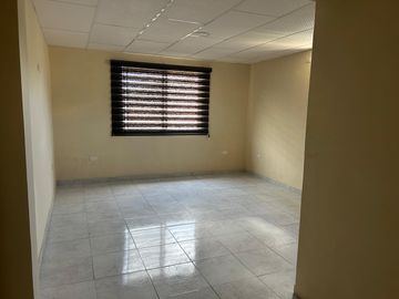 VENDO POR VIAJE CASA EN VILLA CLUB ETAPA LUNA