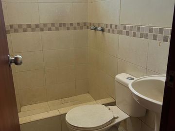 VENDO POR VIAJE CASA EN VILLA CLUB ETAPA LUNA