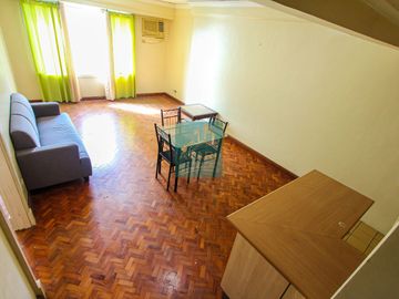 Elegant 1-Bed Condo in Park Tower One Tower 2