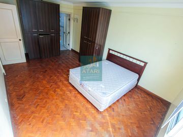 Elegant 1-Bed Condo in Park Tower One Tower 2