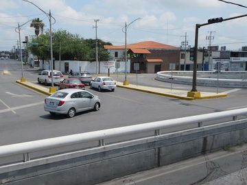 Venta casa Las Puentes 14. Sector, Para NEGOCIO  San Nicolas de los Garza, Nuevo Leon